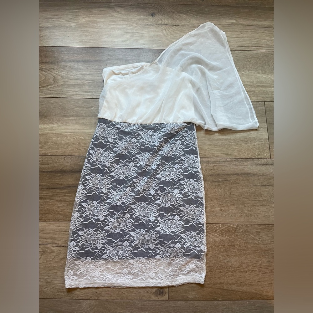 One shoulder dress. Size XS
